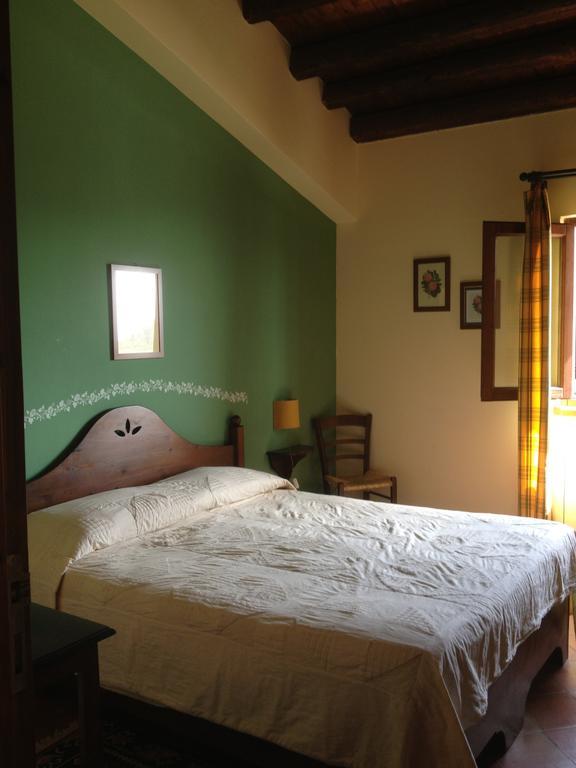 הוילה Castellana Sicula Agriturismo Terravecchia חדר תמונה