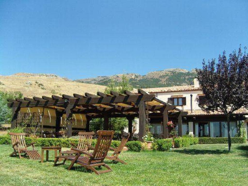 הוילה Castellana Sicula Agriturismo Terravecchia מראה חיצוני תמונה