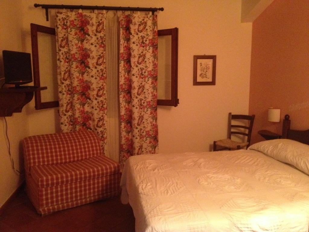 הוילה Castellana Sicula Agriturismo Terravecchia חדר תמונה