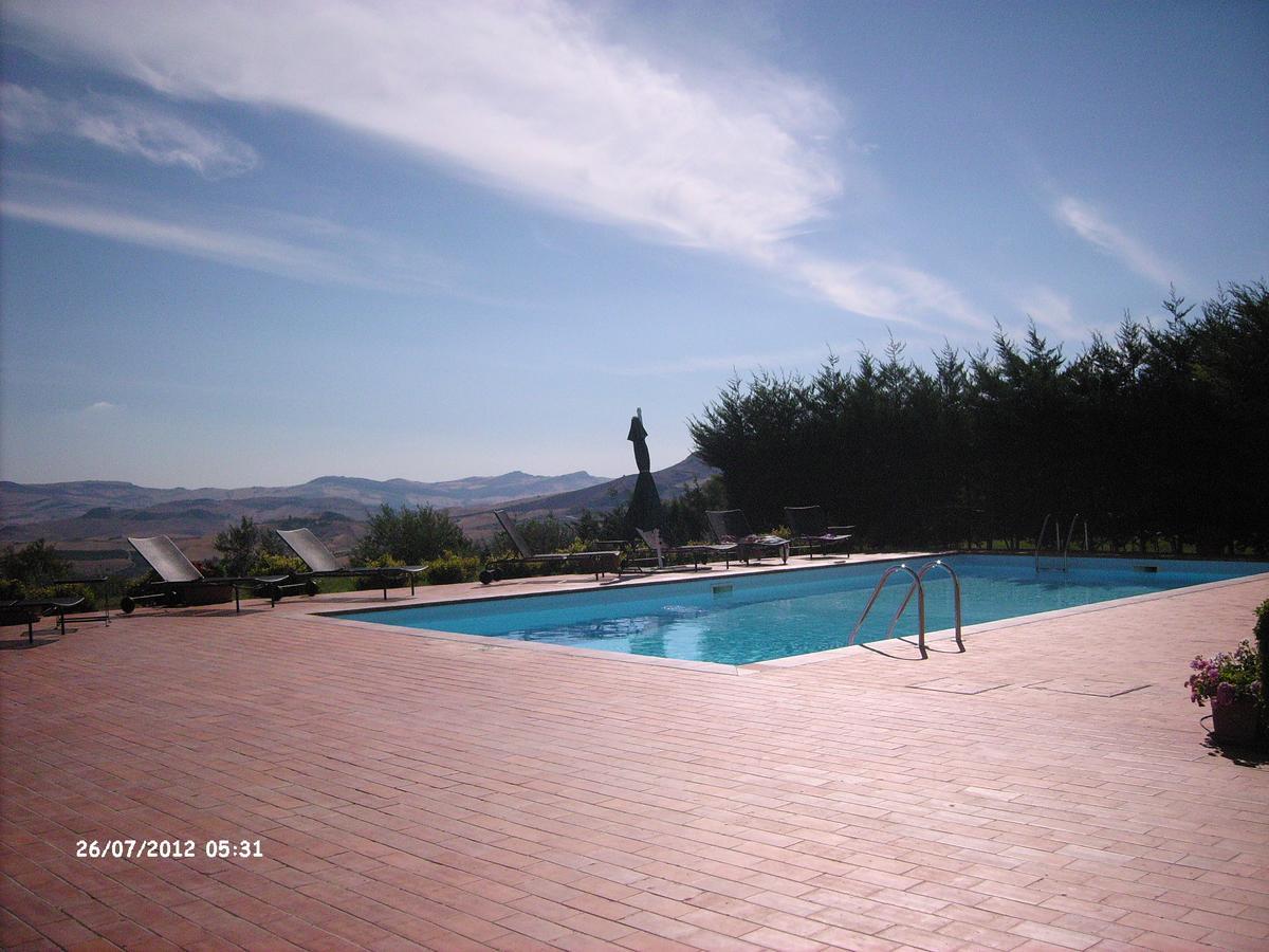 הוילה Castellana Sicula Agriturismo Terravecchia מראה חיצוני תמונה